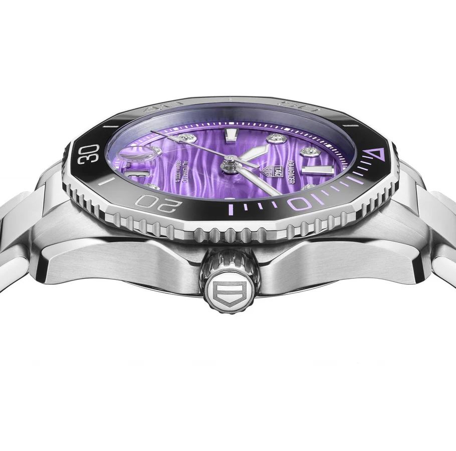 tghr Aquaracer Professional 300 Date