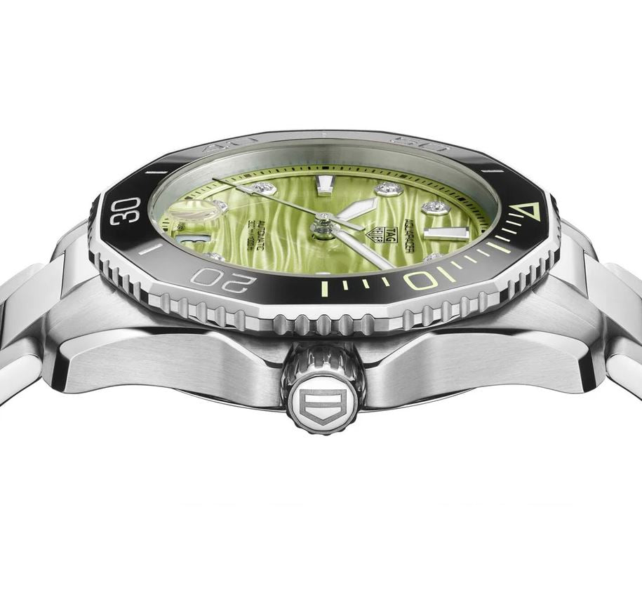 tghr Aquaracer Professional 300 Date