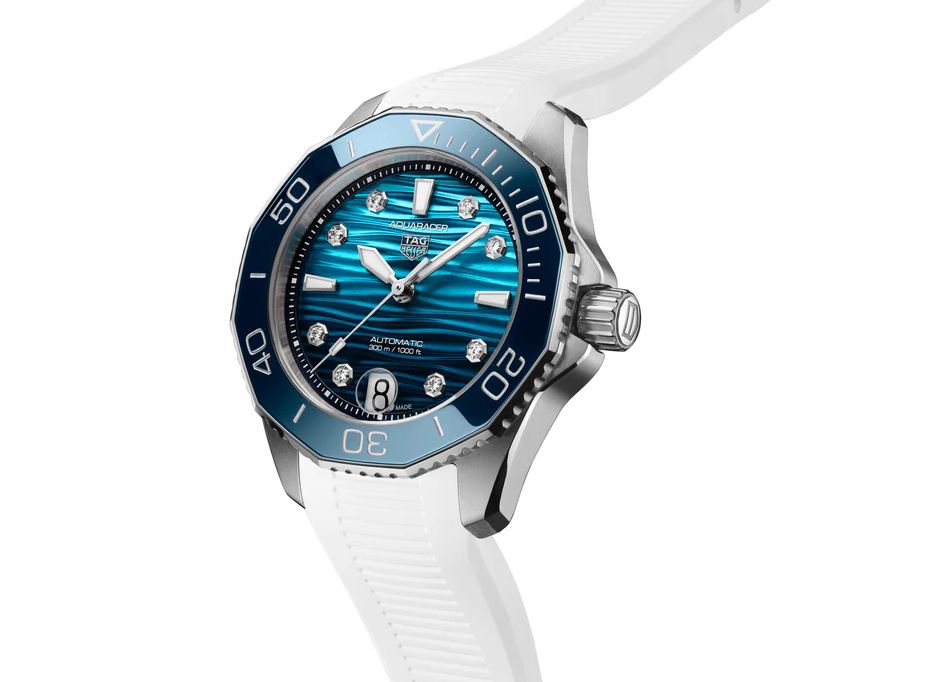 tghr Aquaracer Professional 300 Date